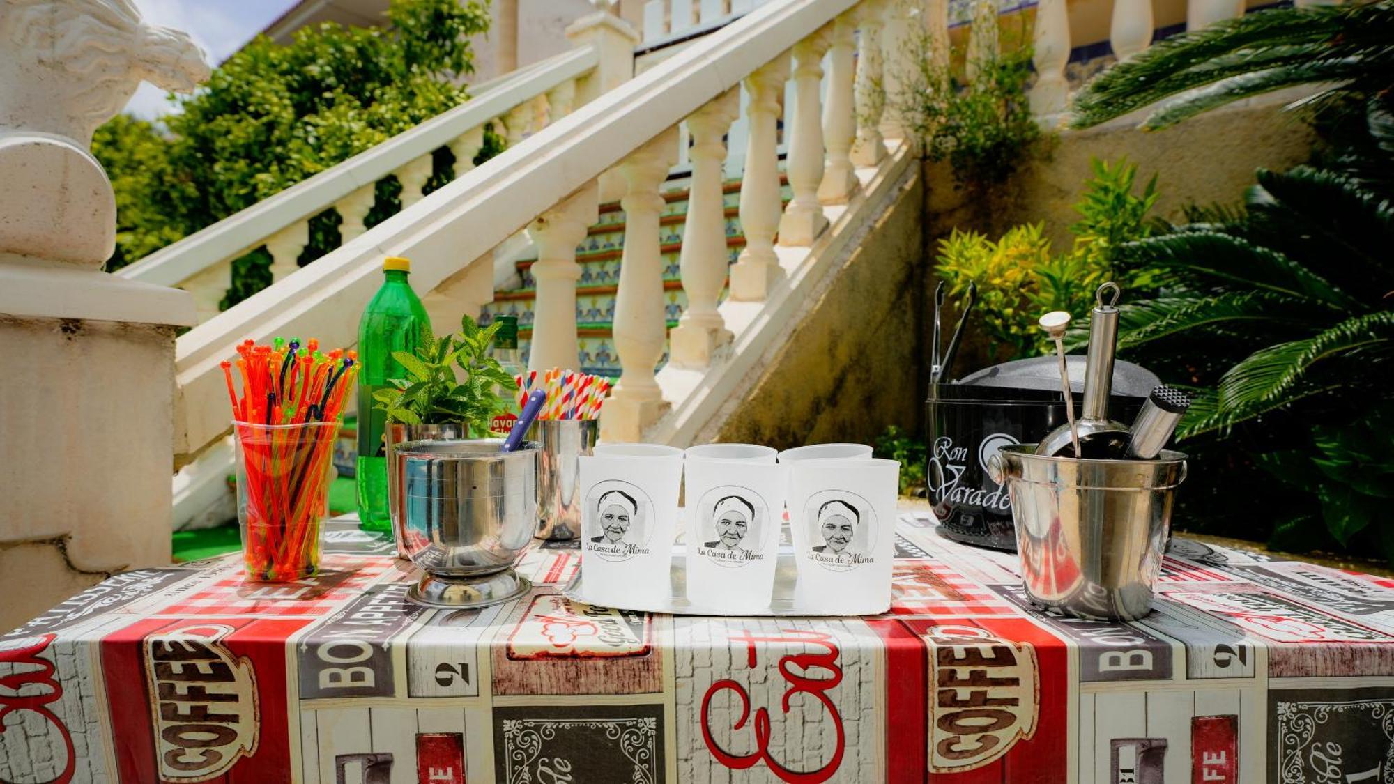 La Casa De Mima Bed & Breakfast Cubelles Luaran gambar